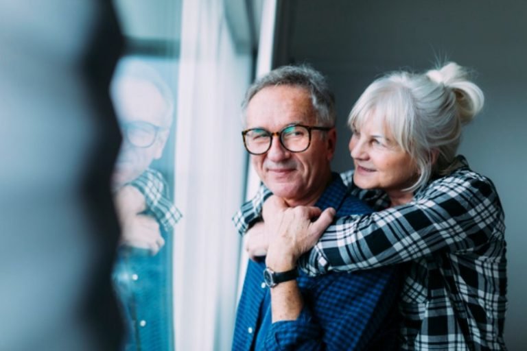 Sites de connexion seniors – Guide complet des meilleures plateformes