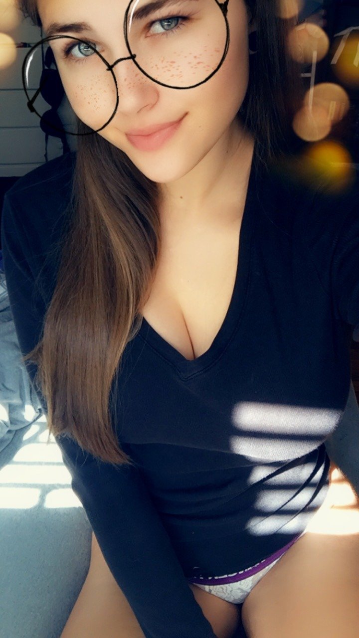 Recherche fille pour des nudes snap ❤️